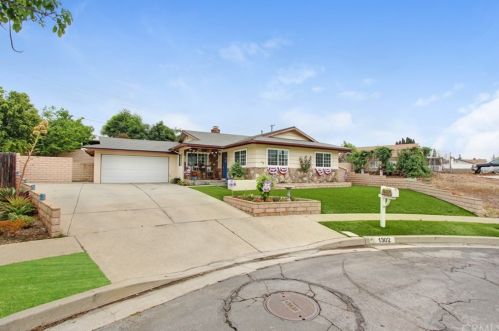 1302 Carew St, San Dimas, CA 91773-2302