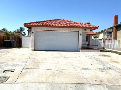 132 Appletree Dr, Perris, CA 92571-2792