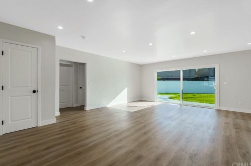 14021 Casimir Ave, Gardena CA  90249-2810 exterior