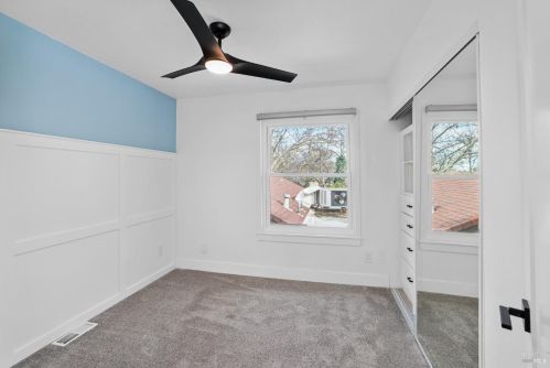 101 Fairoaks Dr, Vacaville CA  95688-5319 exterior