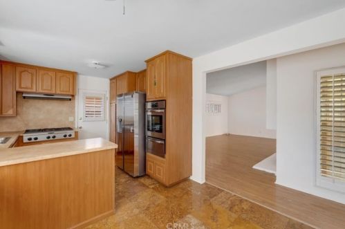 318 Sherman Dr, Long Beach CA  90746-1159 exterior