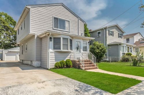 322 Frederick Ave, North Bellmore, NY 11710-3534