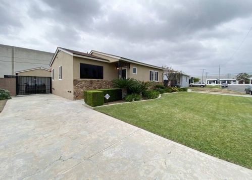 15721 Ball Ave, Gardena, CA 90248-2524