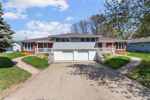 1567 Maloa St, Menasha WI  54952-1219 exterior