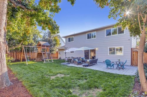 1685 Grizilo Dr, San Jose CA  95124-1920 exterior