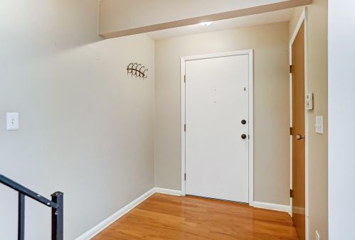 2842 Fraternity Ct, Covington, KY 41017-2564