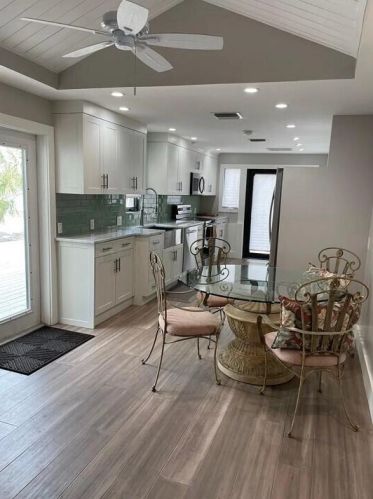 1107 Atlantic Ave, Delray Beach FL  33444-6911 exterior