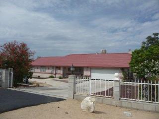 16656 Manning St, Victorville, CA 92394-1022