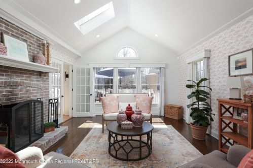 162 Borden Rd, Middletown NJ  07748-3050 exterior