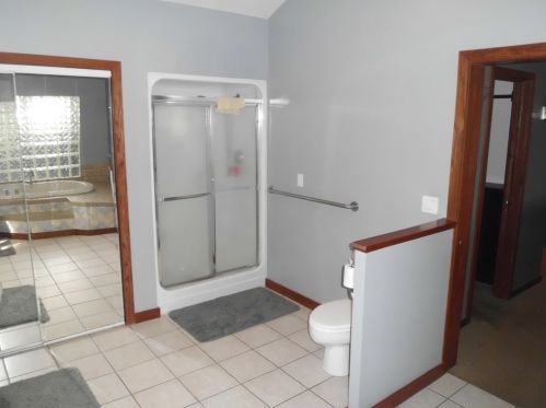 395 Wilson St, Hermitage PA  16146-1520 exterior