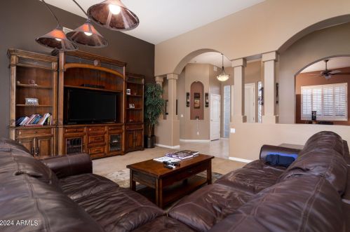 3631 Greythorne Way, Chandler AZ 85248-4158 exterior