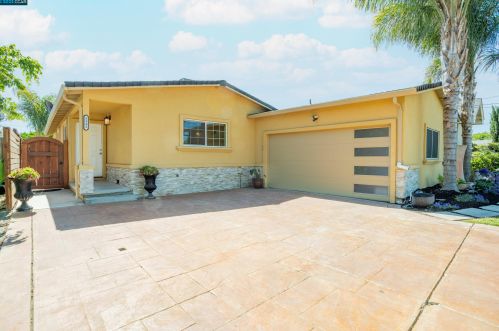 3341 Betty Ln, West Pittsburg, CA 94565-4801