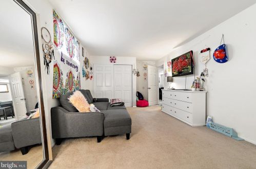 2506 Yellowstone Rd, Riverton NJ  08077-3164 exterior