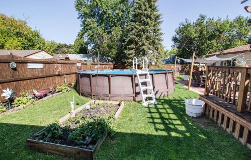 10436 Darnel Ave, Milwaukee WI 53223-3555 exterior