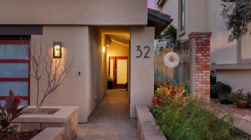 32 The Pt, San Diego, CA 92118-3217