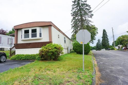 60 E St, Groton CT  06340-5366 exterior