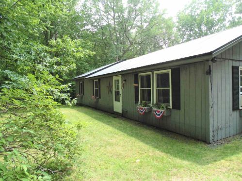 43 Lane Rd, Holderness, NH 03245-5647