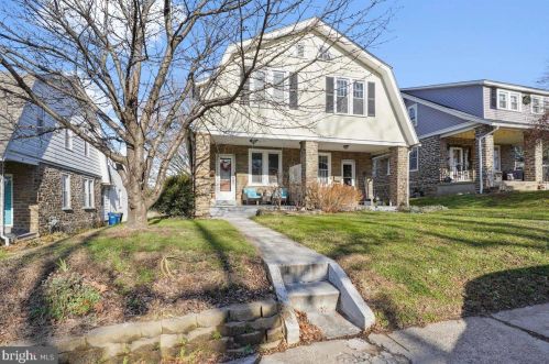 505 Magnolia St, Kennett Sq, PA 19348-3221