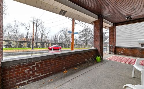 5189 Stanton Ave, Pittsburgh, PA 15201-2566