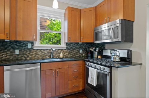 419 Park Ave, Camden NJ  08108-3048 exterior