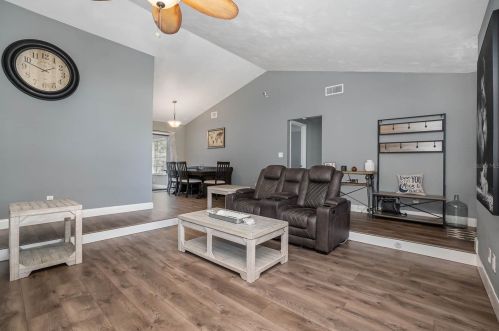 2528 Woodland Dr, Edgewater FL  32141-4820 exterior