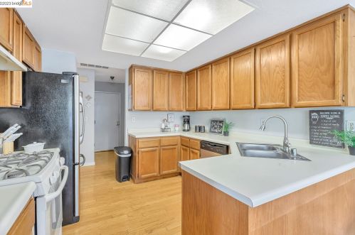 166 Sand Pointe Ln, West Pittsburg, CA 94565-6725