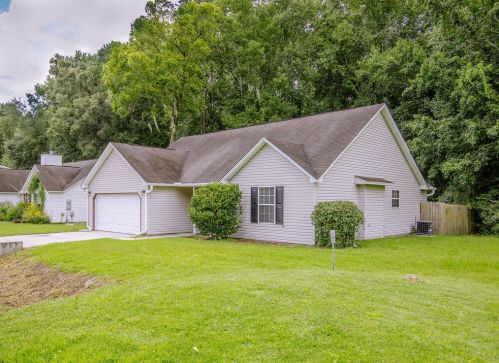 228 Beverly Dr, Ladson, SC 29456-4833