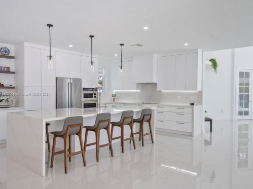 3761 144th Ave, Hollywood FL  33027-3785 exterior