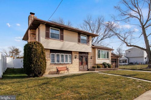 1026 Read Ave, Runnemede, NJ 08078-1030
