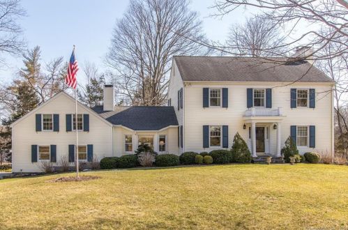 46 Skymeadow Dr, Stamford, CT 06903-3408
