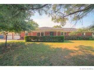 5817 Douglas Ln, Bartlesville, OK 74006-5914