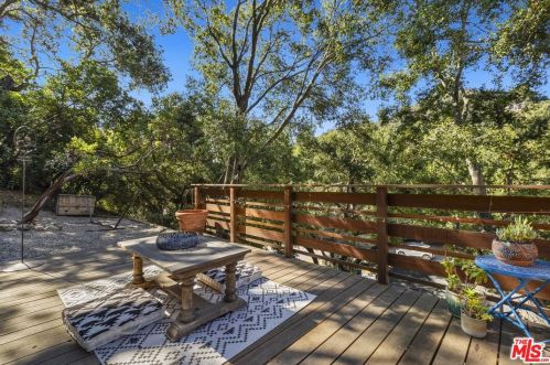 1316 Topanga Canyon Blvd, Topanga CA  90290-4271 exterior