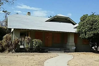 403 Ferger Ave, Fresno, CA 93701-1419