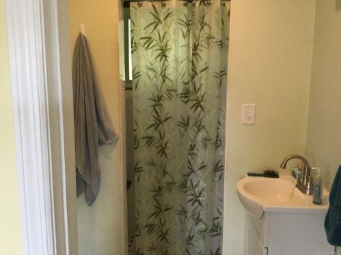 34 Upper Hillman Rd, Warwick NY  10990-2653 exterior