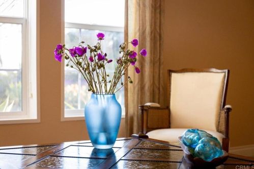 1992 Warmlands Ave, Vista CA  92084-3332 exterior