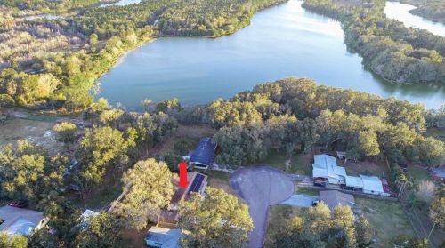 4707 Joyce Dr, Lakeland, FL 33805-8599