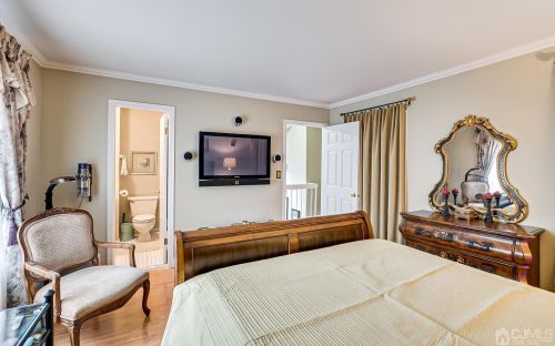 270 Silver Ln, Old Bridge NJ  08857-3340 exterior