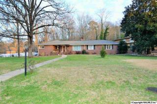 710 Country Club Dr, Gadsden, AL 35901-5808