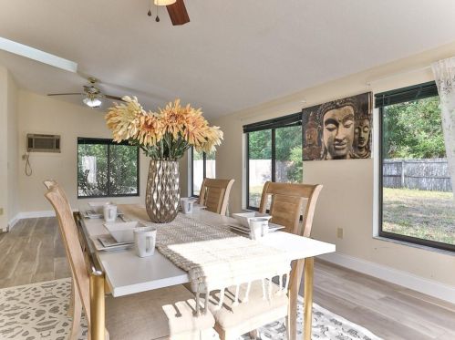 1259 Freeport Dr, Deltona FL  32725-4647 exterior