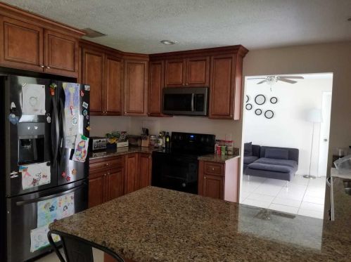 1144 Palm Beach Rd, Fort Pierce, FL 34952-5315