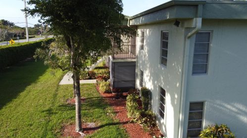 7523 Oriole Blvd, Delray Beach FL  33446-1367 exterior