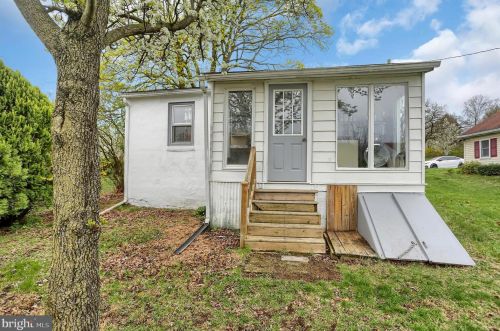 3518 Euclid St, Harrisburg PA  17111-2136 exterior