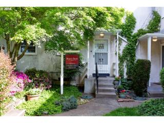 6833 Broadway St, Portland, OR 97213-5304