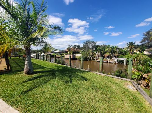 149 Sagamore Ter, Fort Pierce FL  34983-1287 exterior