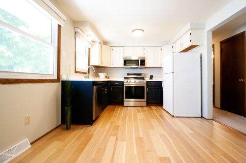 2470 77 St, Milwaukee WI 53219-2458 exterior