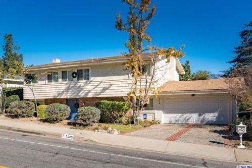 3229 Emerald Isle Dr, Glendale, CA 91206-1109