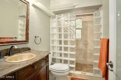 7210 17 Ave, Phoenix AZ 85027-5307 exterior