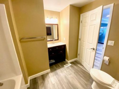 1901 Wall St, Waukesha WI  53188-2829 exterior