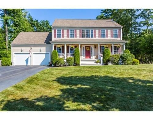 85 Queens Cir, Raynham, MA 02767-1270