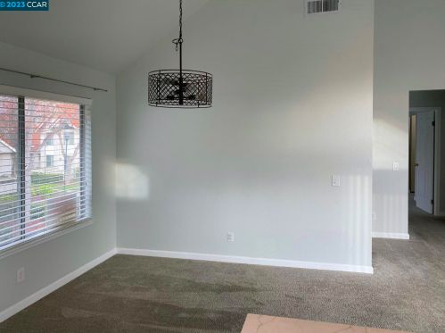 11801 Newbridge Way, Pleasanton CA  94568-2354 exterior